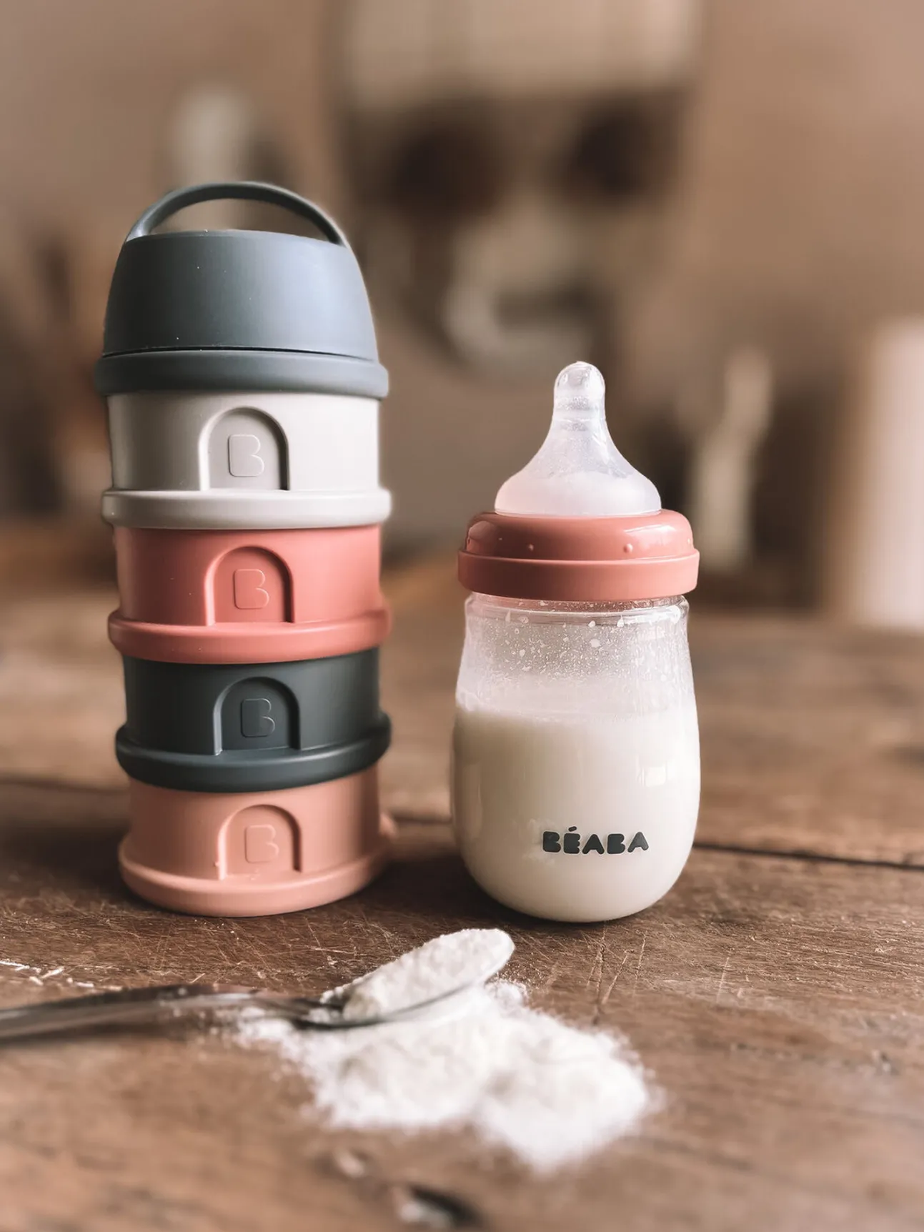 Boite Doseuse 4 Compartiments Mineral Grey /Pink